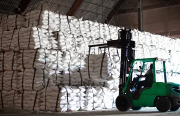 поліетиленова сировина