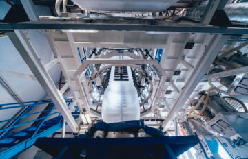 Пакеты с логотипом