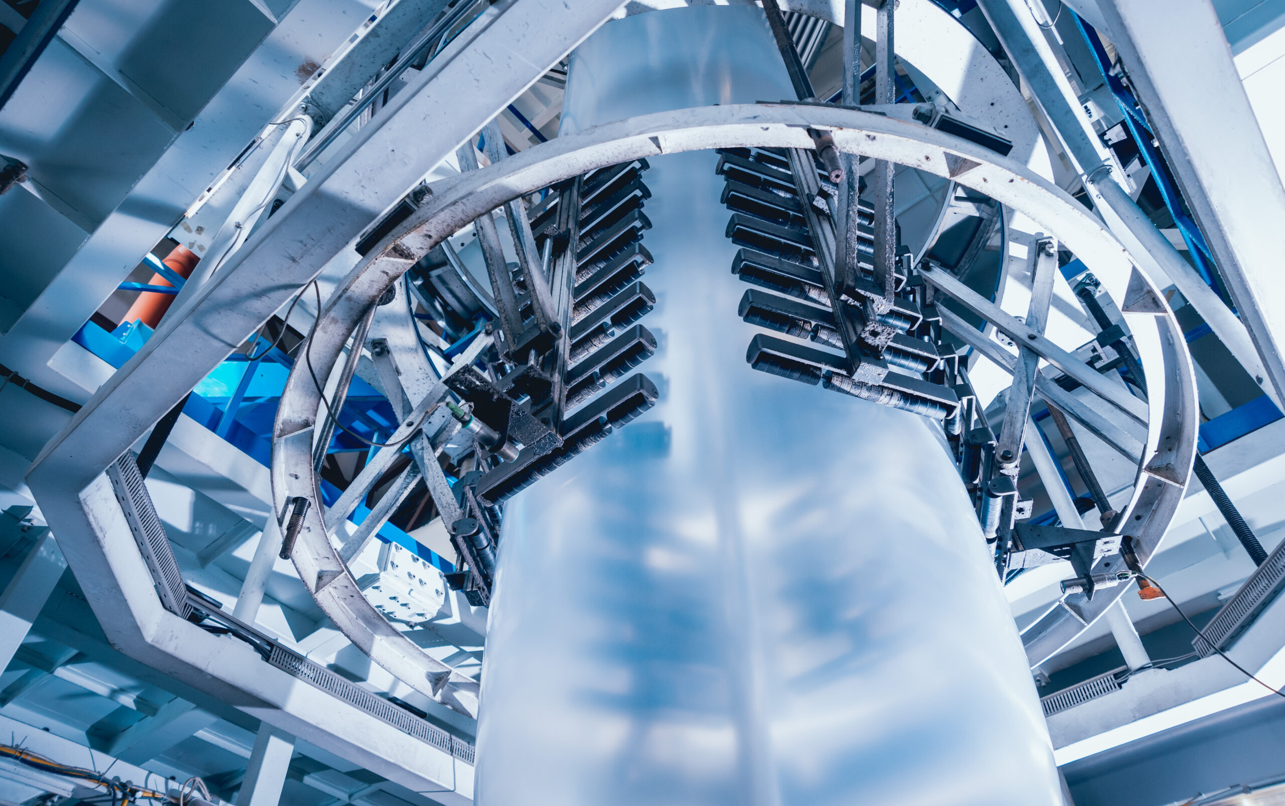 Пузир із поліетиленової плівки в момент виготовлення